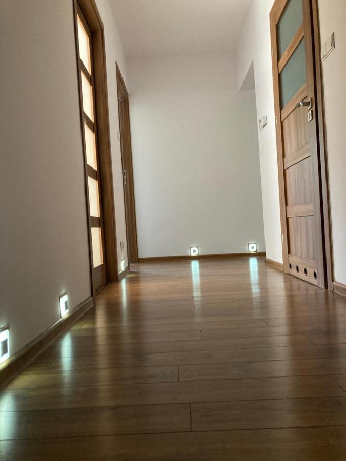 Dom Chotomow Apartman Kültér fotó